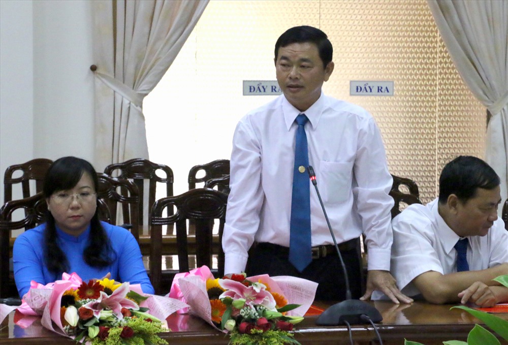 Ông Nguyễn Văn Nhiên phát biểu tại lễ nhận quyết định điều động đến đơn vị mới. Ảnh: LT