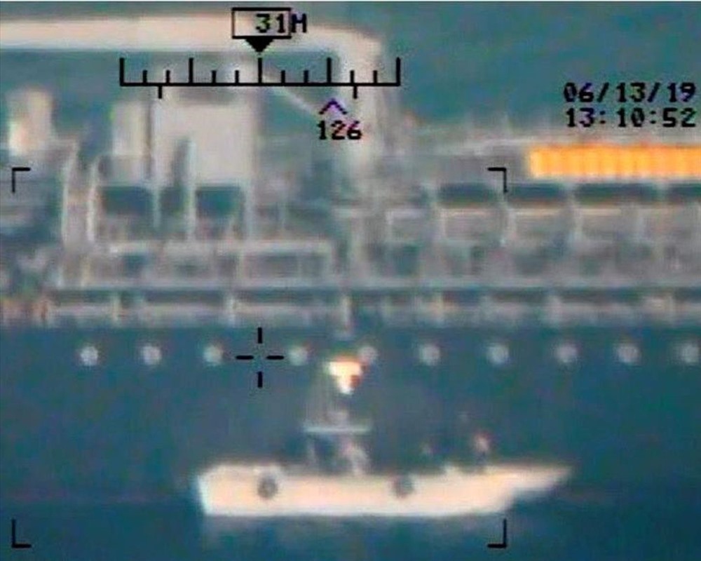 Mỹ cung cấp bằng chứng mới cáo buộc Iran đứng sau các vụ tấn công tàu chở dầu. Ảnh: AP