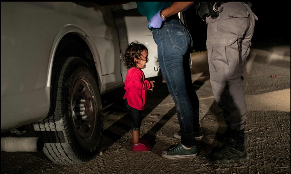 Bức ảnh đoạt Giải thưởng lớn của WPP 2018 “Crying Girl on the Border” của John Moore (Getty Images).