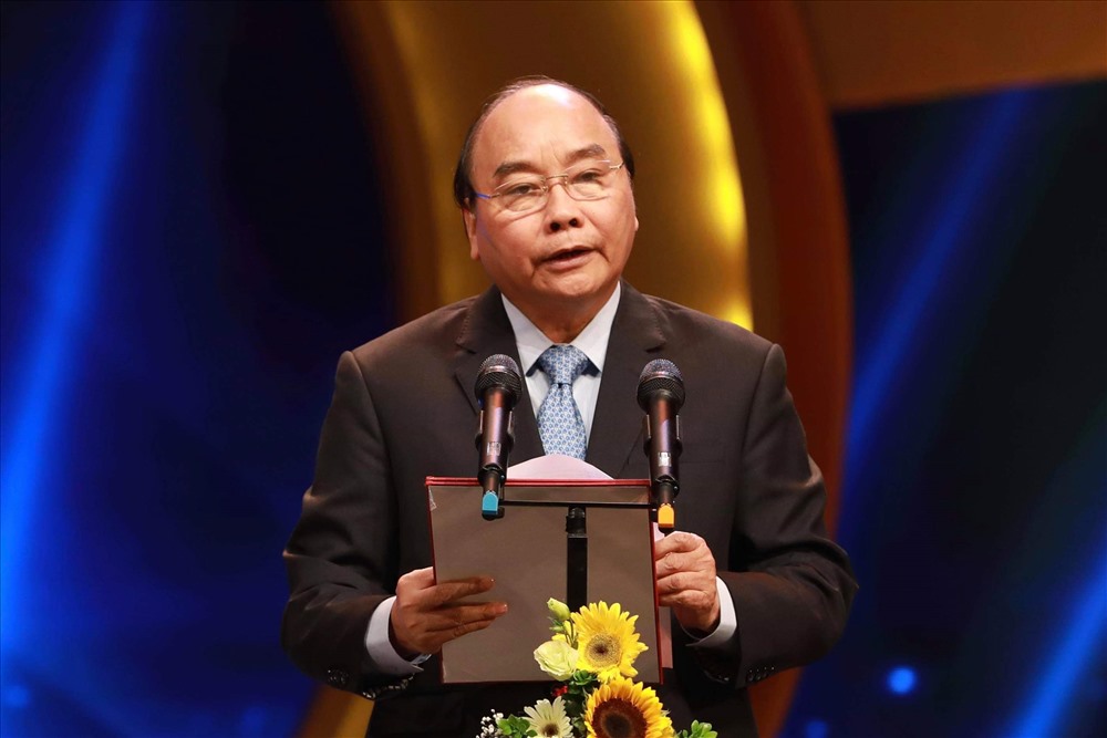 Thủ tướng Nguyễn Xuân Phúc phát biểu tại lễ trao giải. Ảnh Hải Nguyễn