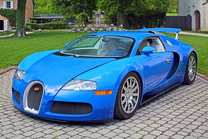 Dòng siêu xe danh tiếng Bugatti Chiron cũng được đem bán đấu giá để làm từ thiện trong thời gian đến. Ảnh: Carbuzz