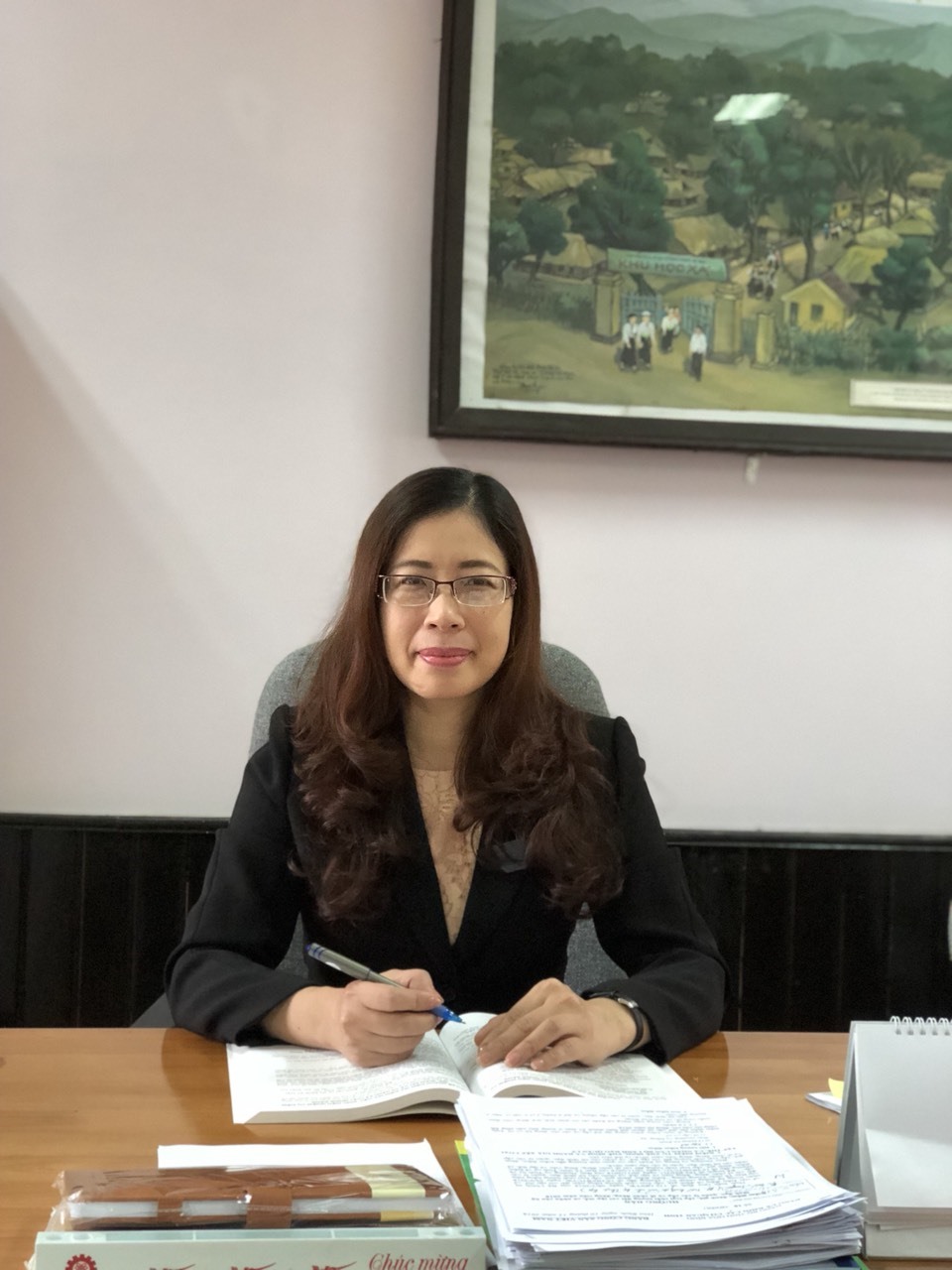 Bà Bùi Thị Kim Tuyến, Phó Giám đốc Sở GD-ĐT tỉnh Hòa Bình