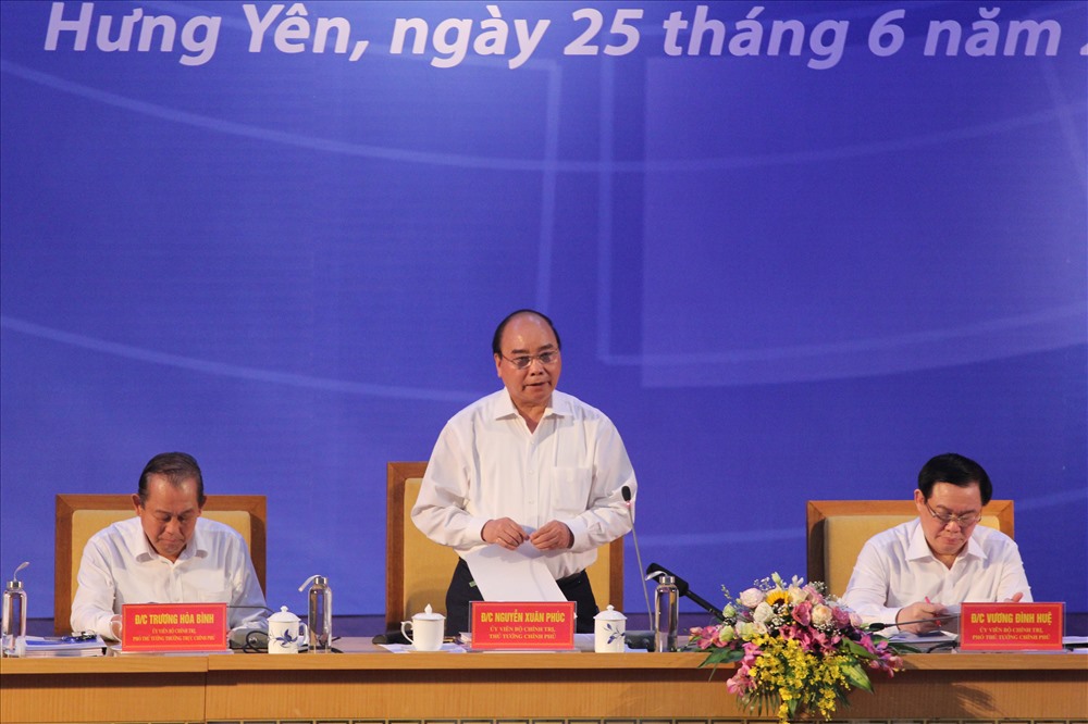 Thủ tướng Chính phủ Nguyễn Xuân Phúc phát biểu tại Hội nghị. Ảnh Trần Vương