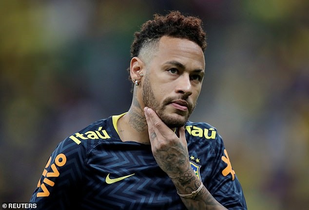 Neymar mong từng ngày được về lại Barcelona. Ảnh: Reuters.