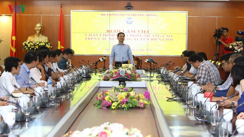 Bộ trưởng Nguyễn Mạnh Hùng khẳng định quan điểm của Bộ Thông tin và Truyền thông
