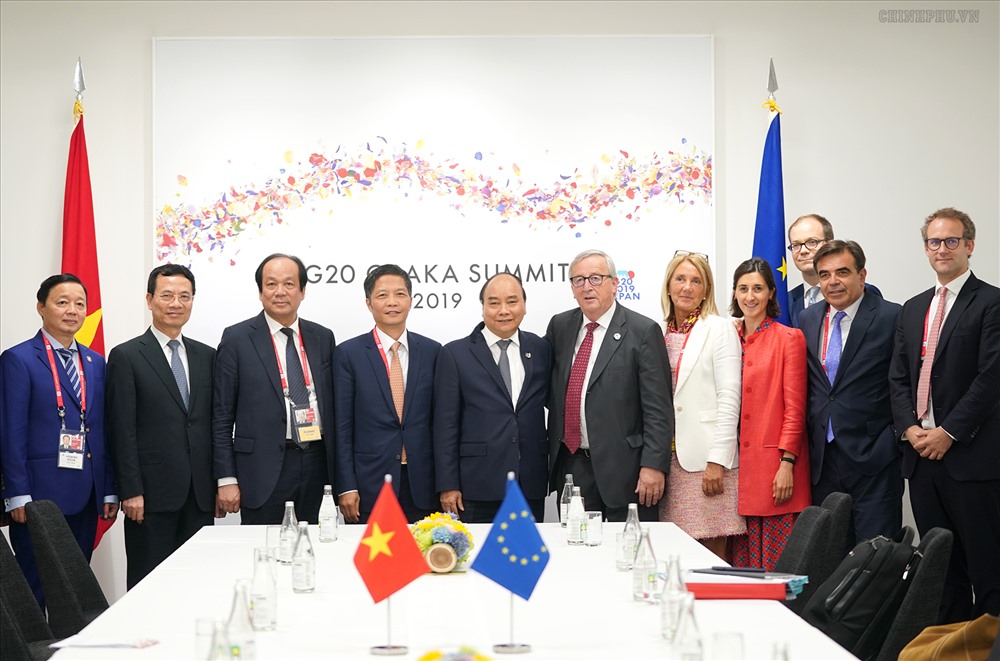 Thủ tướng Nguyễn Xuân Phúc gặp lãnh đạo Ủy ban Châu Âu.