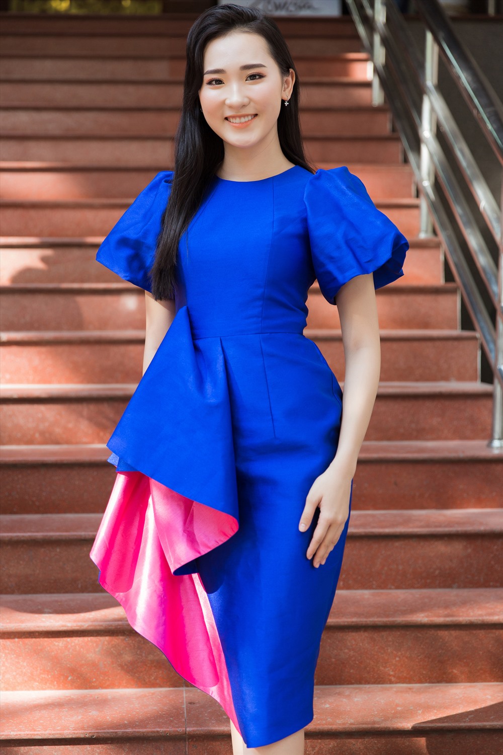 Phan Cẩm Nhi sinh năm 2000 là gương mặt quen thuộc bước ra từ Hoa hậu Việt Nam. Ảnh: MWVN.