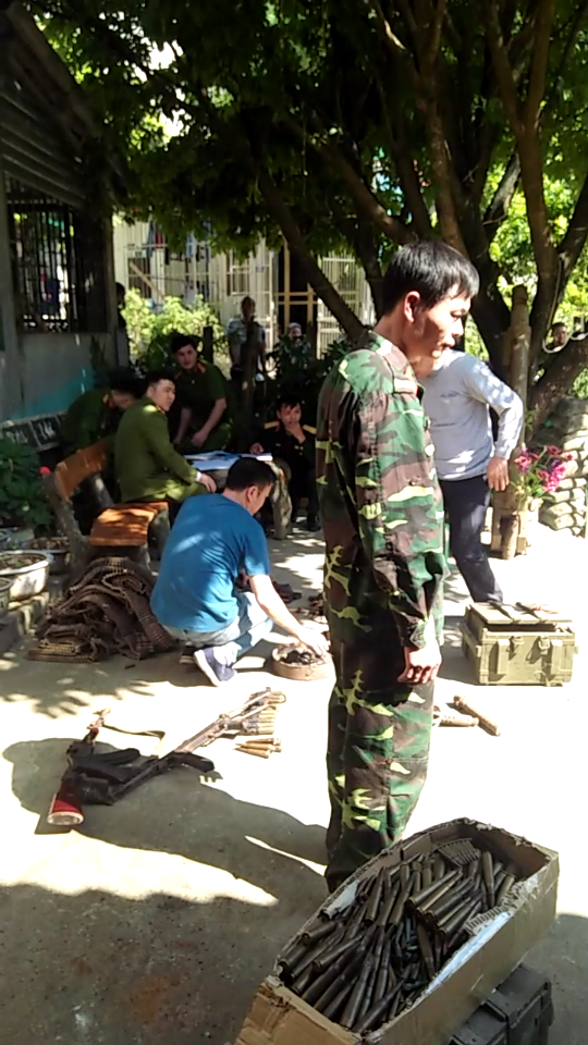 Một số hình ảnh về buổi thu giữ do công an TP Hà Giang tiến hành.