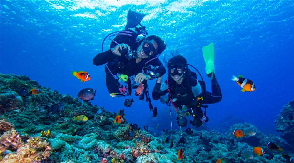 Lặn biển là hoạt động không thể bỏ qua khi đến Koh Lanta.