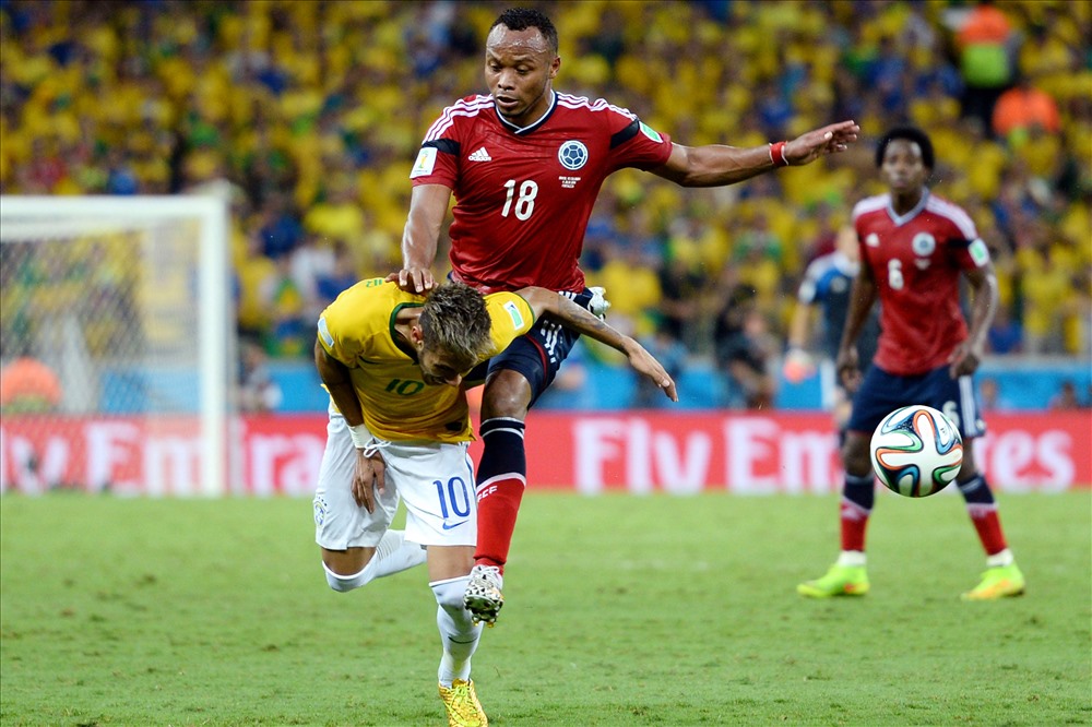 Kỉ niệm buồn không thể nào quên của Neymar. Ảnh: FIFA.