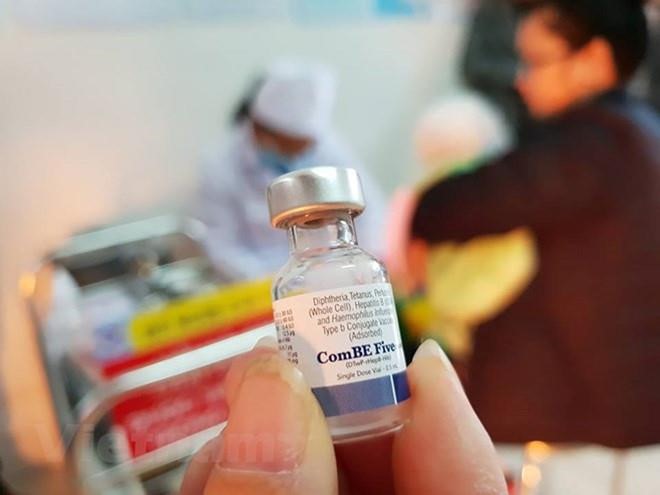 Một bé sơ sinh tử vong sau khi tiêm vắc xin Combe Five ở Lào Cai. Ảnh: VOV.