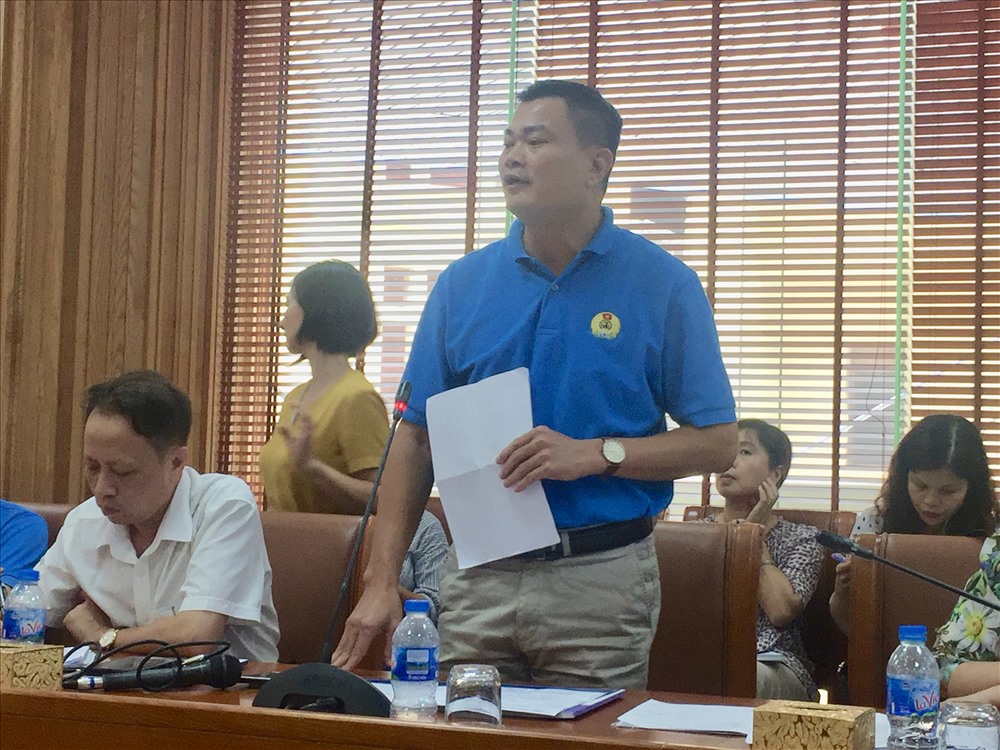 Ông Nguyễn Đình Thắng - Phó Chủ tịch Công đoàn các KCN-CX Hà Nội phát biểu tại buổi toạ đàm. Ảnh: H.A