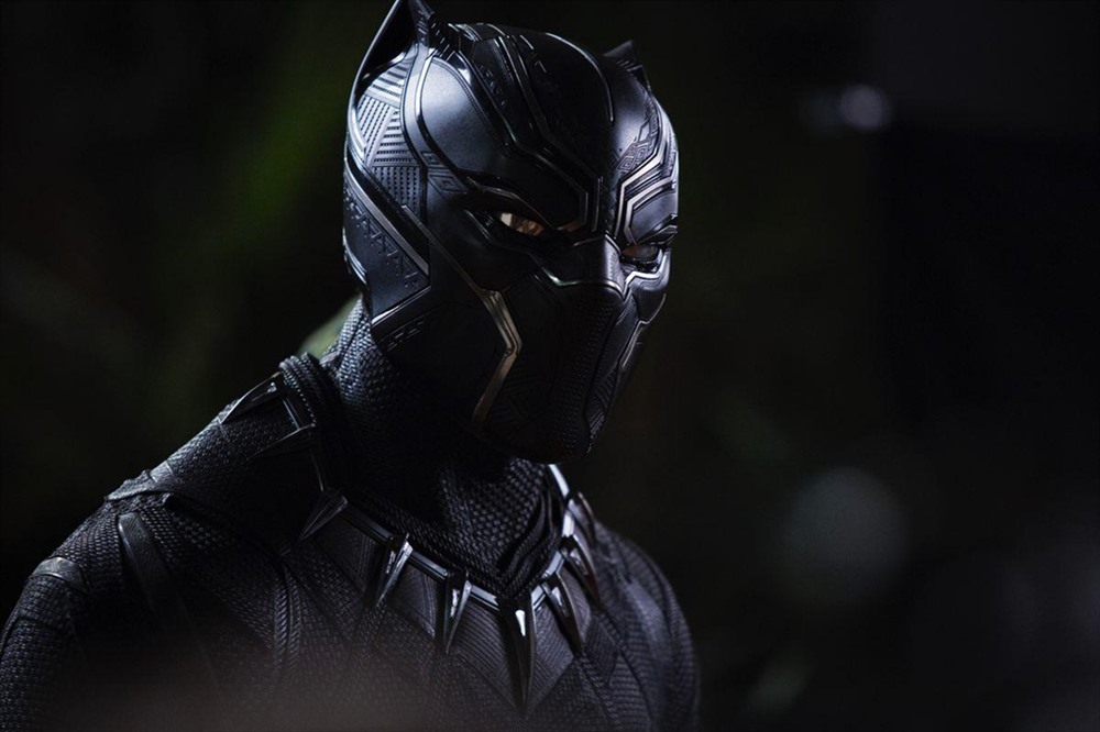 Tuy hạ cánh ở vị trí thứ 3 trong danh sách nhưng Black Panther (2018) của đạo diễn Ryan Coogler trong tuần đầu ra mắt đã thu về trên 291 triệu USD, đứng đầu doanh thu tại thị trường Bắc Mỹ 5 tuần liên tiếp. Tác phẩm siêu anh hùng da màu ở vương quốc Wakanda đặc biệt được khán giả Mỹ yêu thích khi doanh thu nội địa của phim đạt 700 triệu USD, cao hơn Avengers (trên 623 triệu USD), Avengers 3 (gần 679 triệu USD).