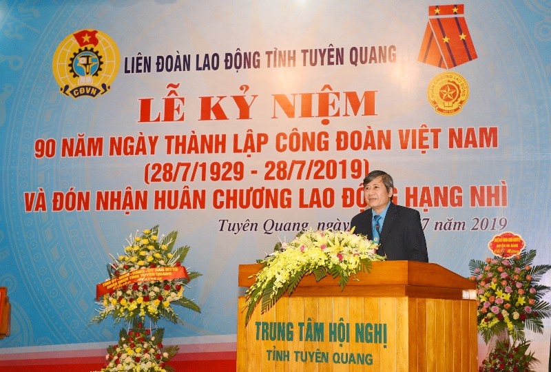 Phó Chủ tịch Thường trực Tổng LĐLĐVN Trần Thanh Hải phát biểu tại buổi lễ. Ảnh: T.Q