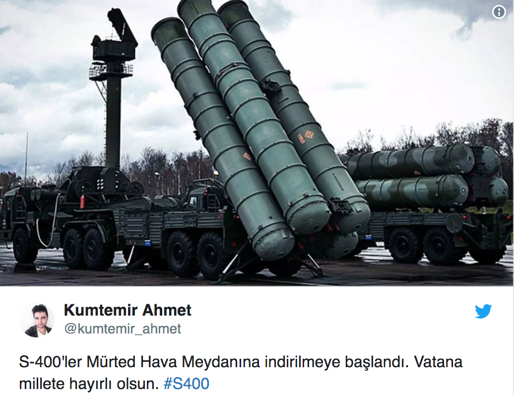 Kumtemir Ahmet: Dỡ lô S-400 ở căn cứ không quân Murted. Chúc mừng đất mẹ và dân tộc.