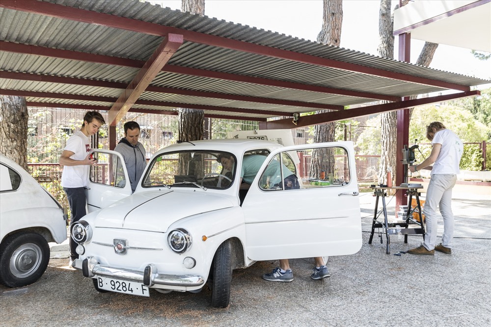 Chi tiết xe cỡ nhỏ giá khủng Fiat Abarth 595 Esseesse tại Việt Nam