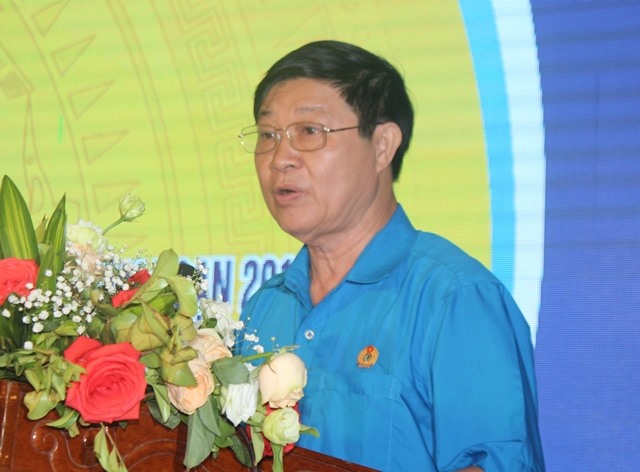 Đồng chí Trần Xuân Dâng - Phó Giám đốc Sở Y tế, Chủ tịch Công đoàn ngành Y tế Hà Tĩnh trình bày diễn văn buổi gặp mặt. Ảnh: TT