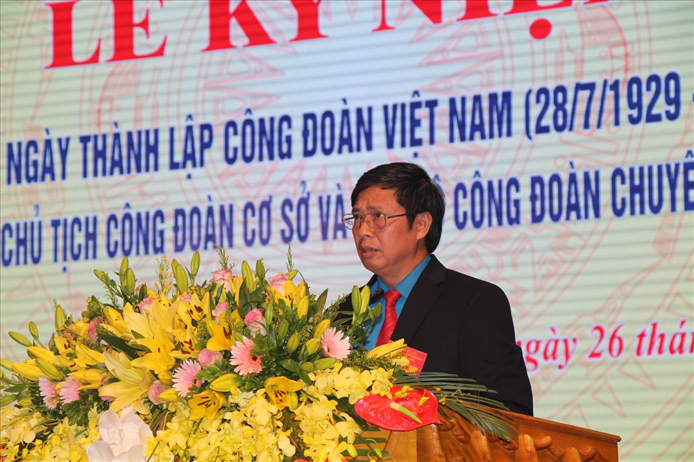 Đồng chí Nguyễn Văn Cảnh, Ủy viên Ban chấp hành Tổng Liên đoàn Lao động Việt Nam, Tỉnh ủy viên, Chủ tịch Liên đoàn lao động Bắc Giang đọc diễn văn kỷ niệm.