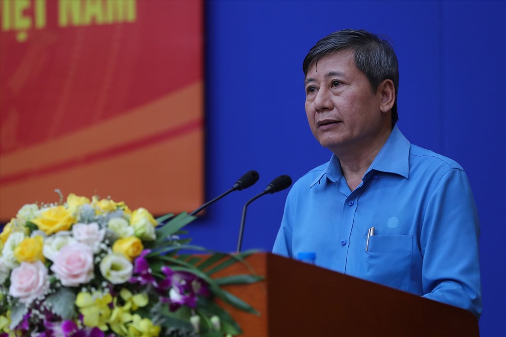 Phó Chủ tịch Thường trực Tổng LĐLĐVN Trần Thanh Hải phát biểu tại Hội nghị. Ảnh: Sơn Tùng