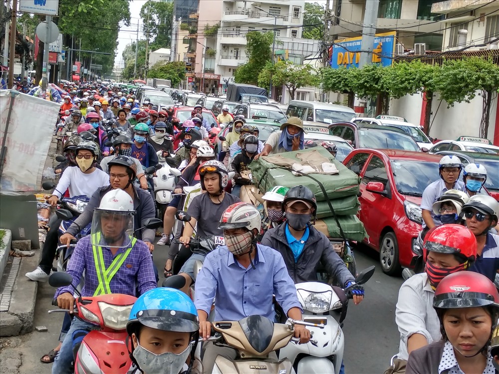 Đường Điện Biên Phủ, Võ Thị Sáu vốn là hai tuyến đường kẹt xe nghiêm trọng vào giờ cao điểm. Ảnh: M.Q