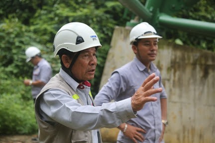 Chú Tịnh làm cáp Fansipan