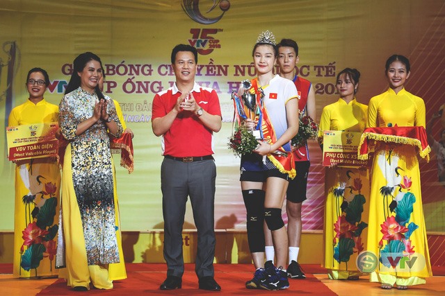 Tại VTV Cup 2018, Kim Thanh không chỉ cùng ĐT Việt Nam giành chức vô địch, cô còn giành được danh hiệu Miss của giải đấu.