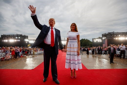Tổng thống Donald Trump và phu nhân Melania Trump. Ảnh: AP.
