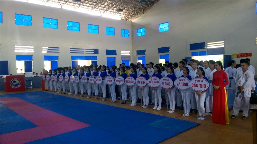 Quang cảnh 260 vận động viên tham dự giải vô địch Karate miền Nam năm 2019. ảnh: Thành Nhân