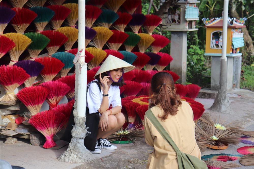 Nơi đây được nhiều bạn trẻ tìm đến để chụp ảnh và có những bức ảnh kỷ niệm thật đẹp khi đến với mảnh đất cố đô.