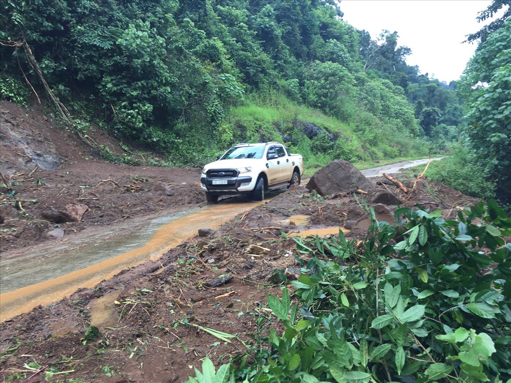 Từ ngày 6.8 đến nay, tỉnh Đắk Nông xảy ra mưa lớn dẫn đến nhiều khu vực trong dự án Nhà máy thủy điện bị sạt lở đất đá nghiêm trọng. Ảnh: LX