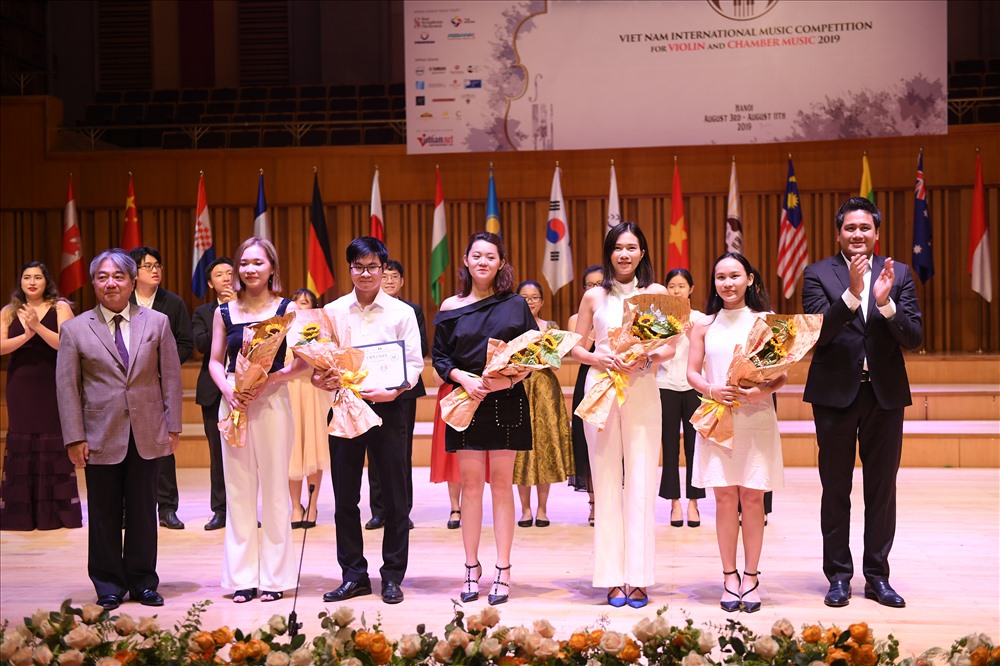 Nhiều thí sinh Việt Nam xuất sắc đoạt giải trong cuộc thi.