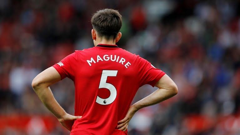 Điểm tựa Harry Maguire. Ảnh: Reuters.