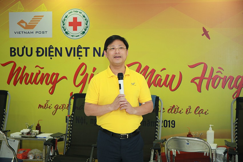 Ông Chu Quang Hào - Tổng giám đốc Tổng công ty Bưu điện Việt Nam,  phát biểu khai mạc chương trình.