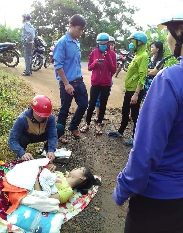 Sản phụ bị yêu cầu xuống xe giữa đường sinh con trai nhưng cháu bé đã tử vong.