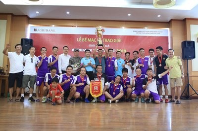 Đội bóng Công ty Cổ phần bảo hiểm ABIC đạt giải Vô địch Agribank Youth cup 2019