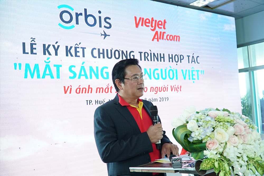 Phó Tổng giám đốc Trần Hoài Nam chia sẻ tầm nhìn và sứ mệnh của dự án “Mắt sáng cho người Việt“.