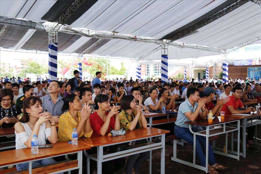 6.000 thí sinh đã đến nhập học vào trường ĐH Công nghiệp Hà Nội tại cơ sở Hà Nam.
