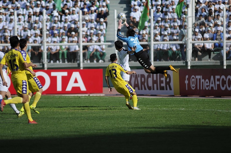 CLB Hà Nội cầm hòa Altyn Asyr 2-2 ở lượt về, qua đó thắng chung cuộc 5-4 để giành quyền vào chơi trận chung kết liên khu vực AFC Cup 2019. Ảnh: AFC