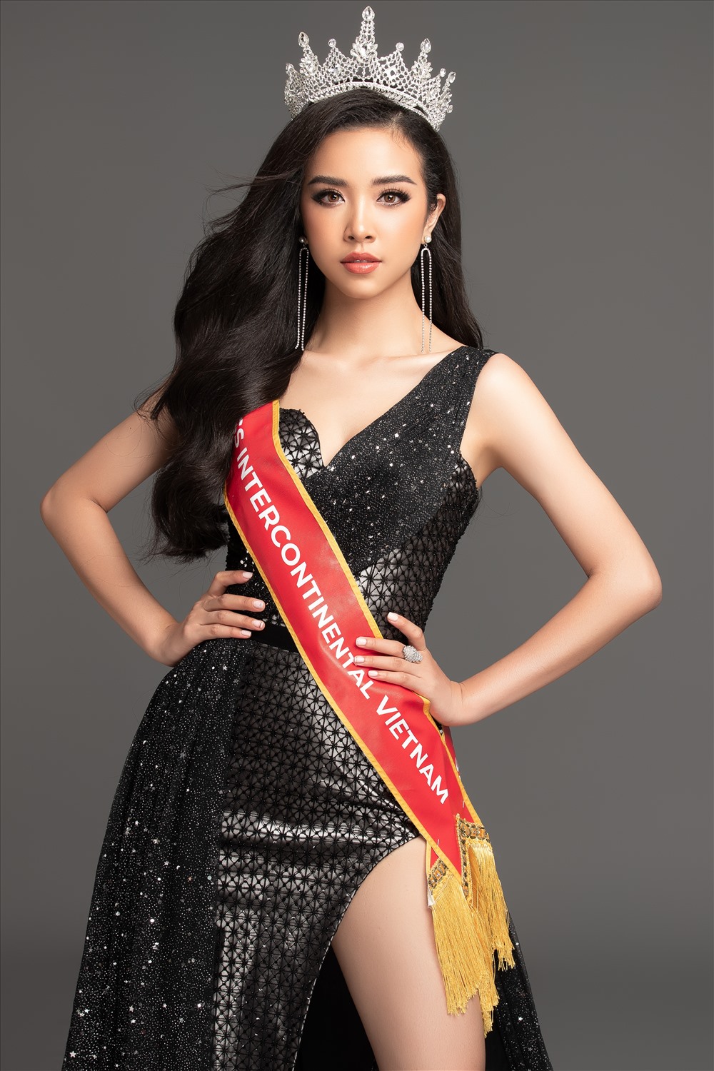 Á hậu Thuý An chính thức trở thành đại diện Việt Nam thi Miss Inter