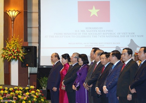 Thủ tướng Nguyễn Xuân Phúc và Phu nhân chủ trì tiệc chiêu đãi nhân kỷ niệm 74 năm Quốc khánh Việt Nam. Ảnh: VGP