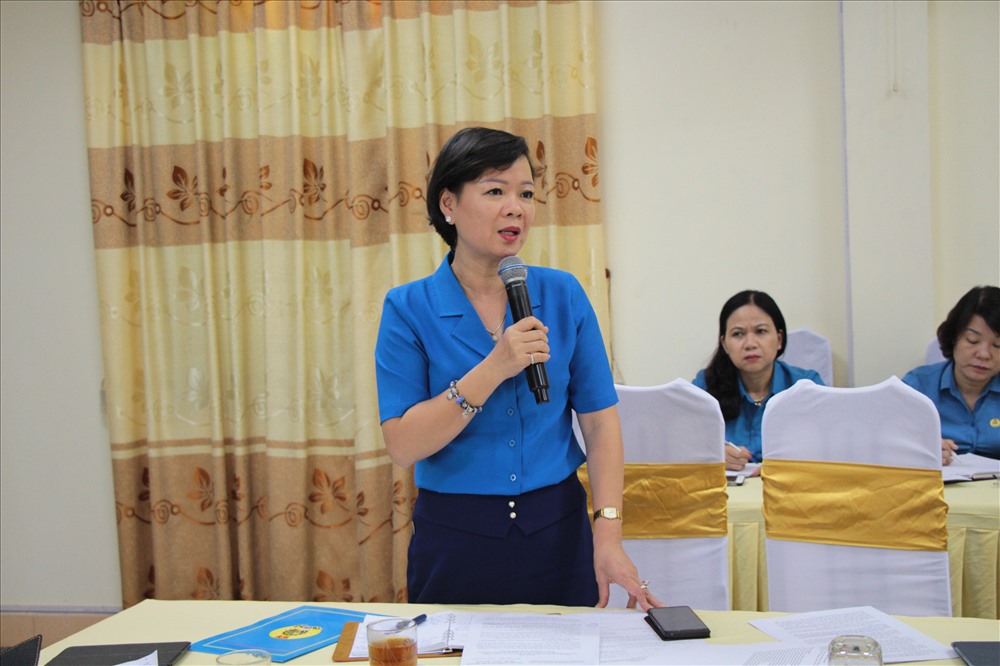 Bà Trần Thị Thanh Hà, Phó trưởng ban Quan hệ lao động (Tổng Liên đoàn Lao động Việt Nam) phát biểu tại Hội nghị.