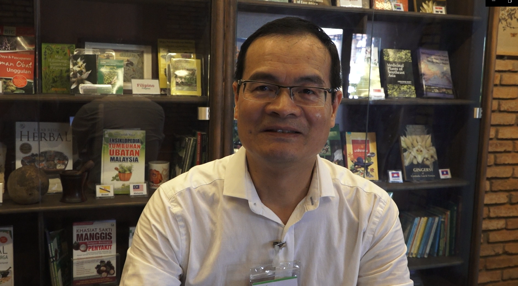 Ông Lê Khắc Tâm là người đã dày công nghiên cứu xây dựng bảo tàng trong suốt 20 năm.