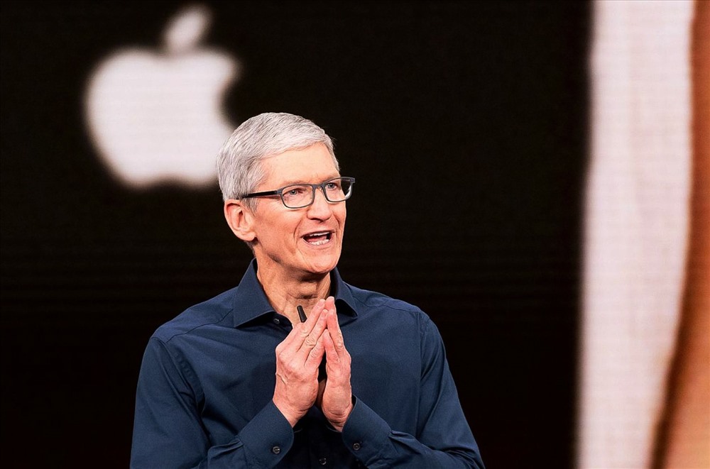 Trả lời báo chí, CEO Tim Cook cho biết, mảng kinh doanh thiết bị đeo của Apple hiện đang chiếm hơn 60% doanh số của công ty. Ảnh: ST