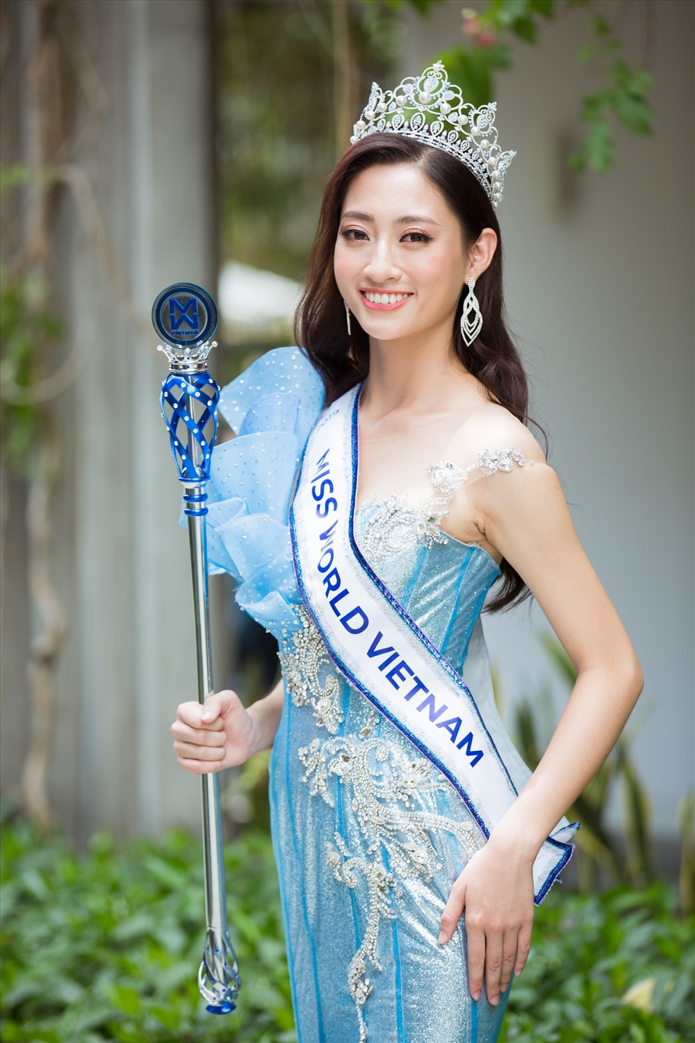 Hoa hậu Lương Thuỳ Linh cho biết bản thân muốn tập trung học hành nên chưa nghĩ đến chuyện tình cảm. Ảnh: MWVN.
