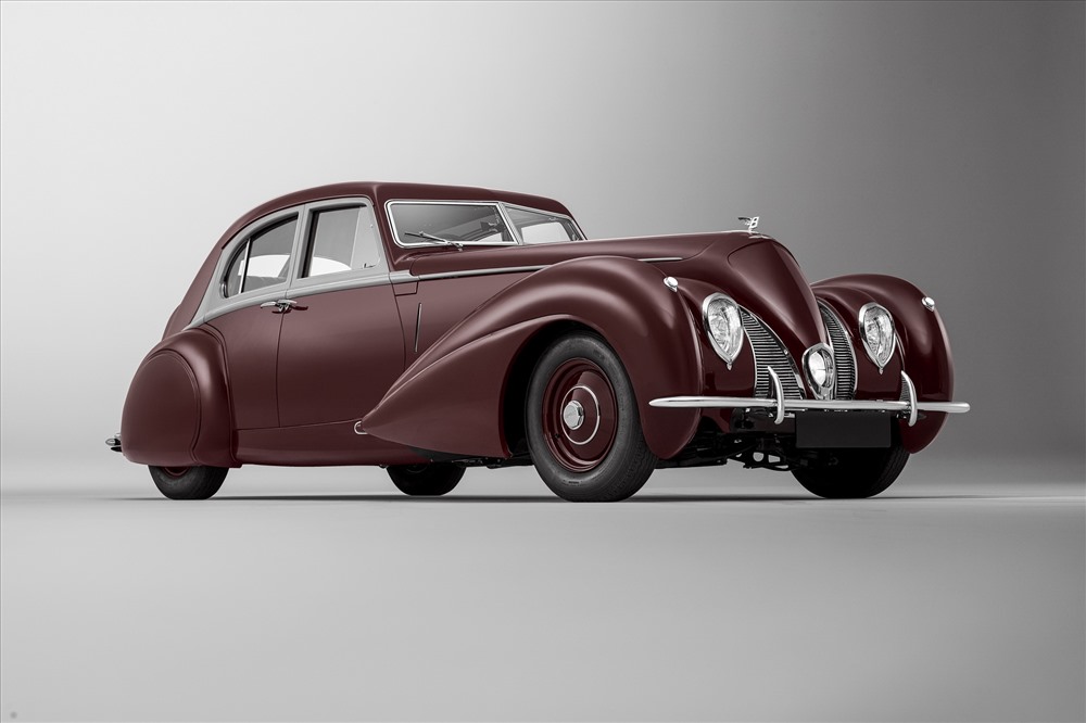 Bentley chuẩn bị trình làng tác phẩm giắt nhất lịch sử vẻ vang giá chỉ dự con kiến rộng lớn 2 triệu USD