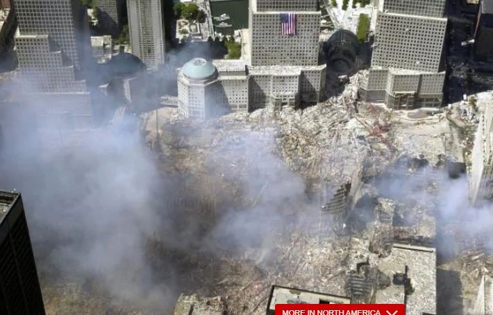Khung cảnh hoang tàn của Trung tâm Thương mại Thế giới ngày 15.9.2001, vài ngày sau vụ tấn công khủng bố. Ảnh: Alamy.
