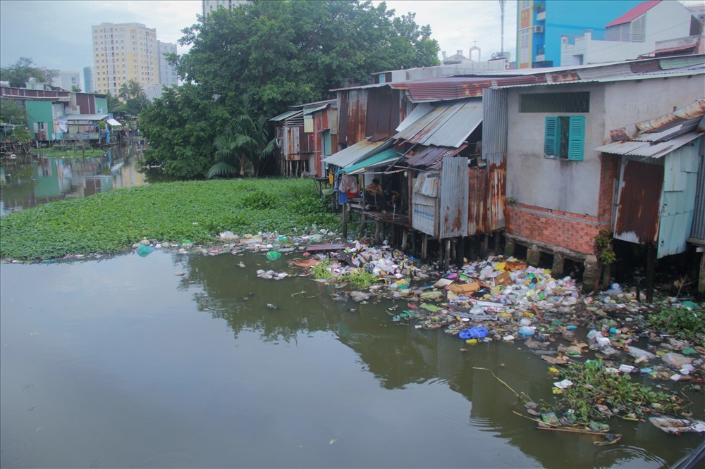 Rạch Xuyên Tâm được xem là nơi ô nhiễm nhất của thành phố. Ảnh TK.