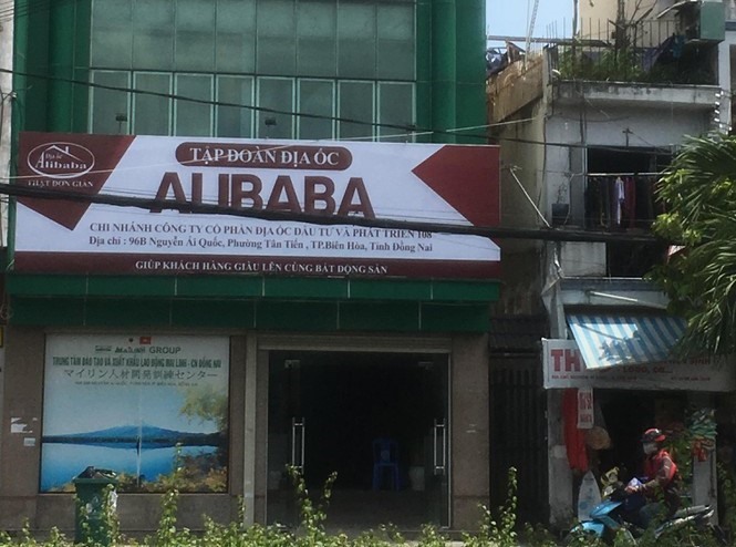 Biển hiệu địa ốc Alibaba tại TP.Biên Hòa, Đồng Nai