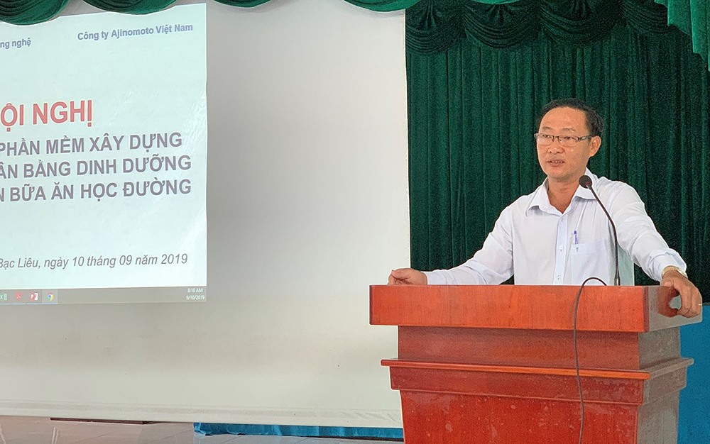 Ông Diệp Hồng Thanh - Phó trưởng Phòng Giáo dục tiểu học – Giáo dục mầm non Sở Giáo dục, Khoa học và Công nghệ tỉnh Bạc Liêu phát biểu tại hội nghị.
