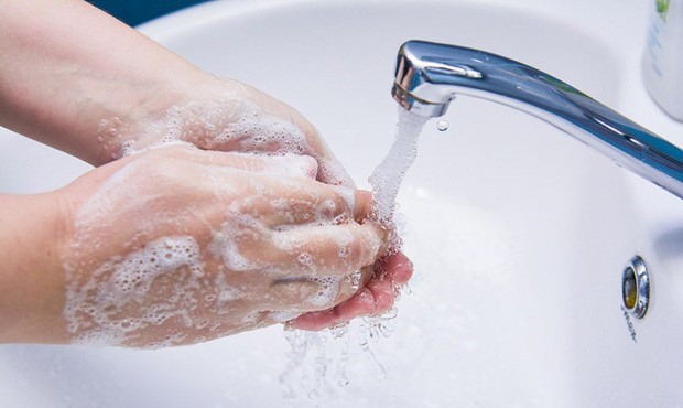 Mỗi người đều phải có ý thức trong việc giữ vệ sinh thân thể sạch sẽ, nhất là bàn tay, bàn chân luôn sạch để phòng vi khuẩn Whitmore.